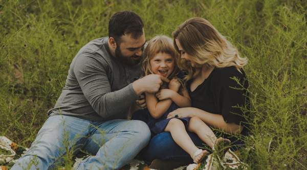 Family Photography in Beech Grove: How to Create Natural Portraits You’ll Want to Keep